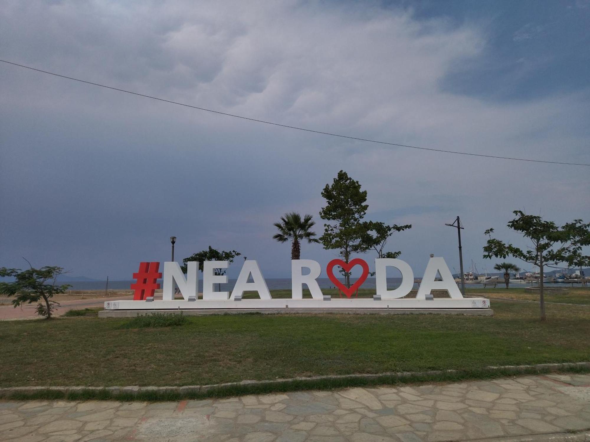 Villa Stonehouse & Casa Al Sole E Al Mare Nea Roda Exterior foto