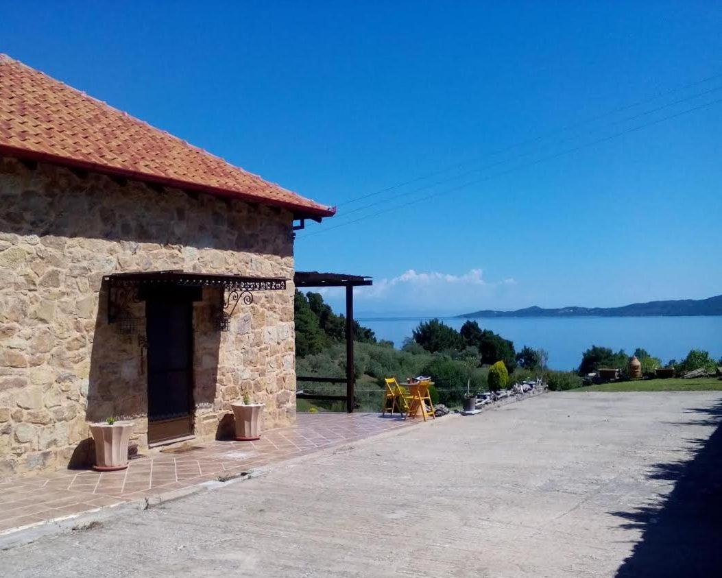 Villa Stonehouse & Casa Al Sole E Al Mare Nea Roda Exterior foto